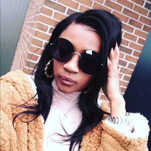 Meet your Posher, Mel